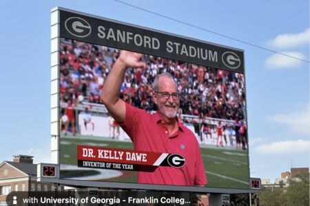 Kelly on Sanford screen