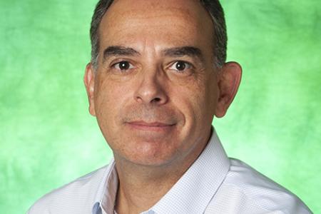 Headshot of Mauricio Antunes